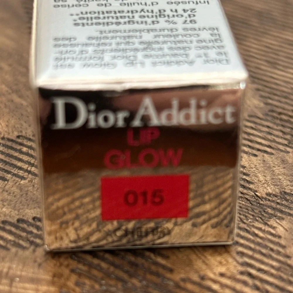Dior Addict Lip Glow Hydrating Color Balm - Cherry 015